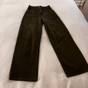Cute straight/wide leg dark green wilfred pants 00